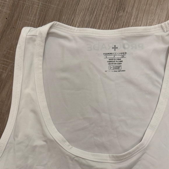 White Compression Tank Top - Picture 4 of 4